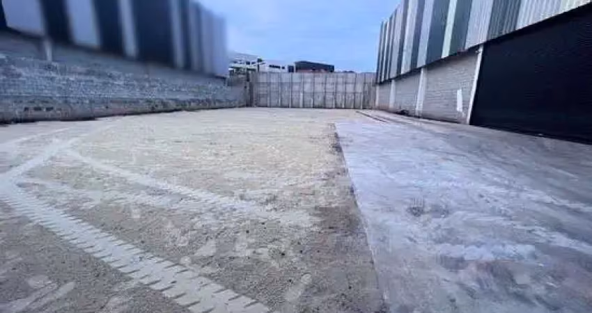 Barracão / Galpão / Depósito com 4 salas para alugar na Avenida Dellapar, Portão, Arujá
