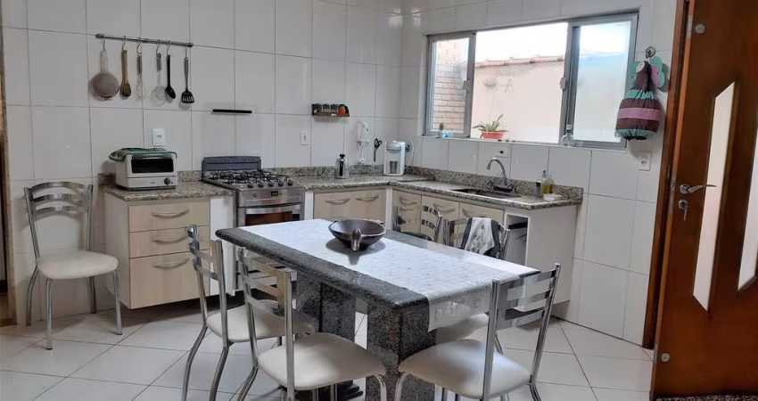 SOBRADO EXCELENTE - 169M² 3 QTS (1ST) - 2 VGS - SANTO ANDRÉ - R$520 MIL