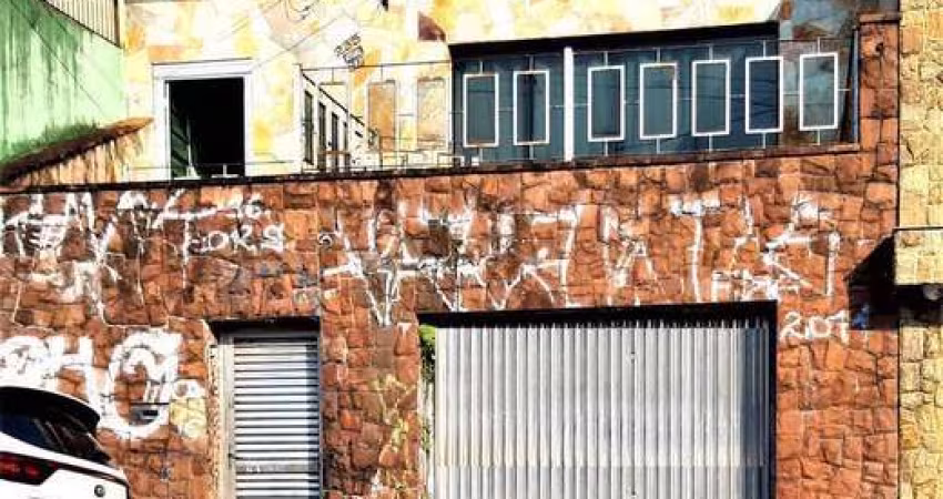 CASA ÚNICO PAVIMENTO - SOBREPOSTA - 2 QTS - 2 VGS - JD. Stella - R$590 MIL