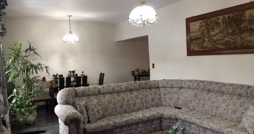 Sobrado 3 dormitórios + 2 casas + salão comercial - Campestre
