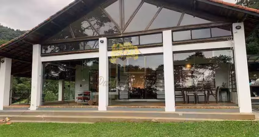 Casa com 3 quartos para alugar no Centro (São Francisco Xavier), São José dos Campos 