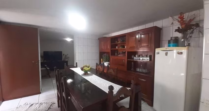 VENDO SOBRADO-FL42