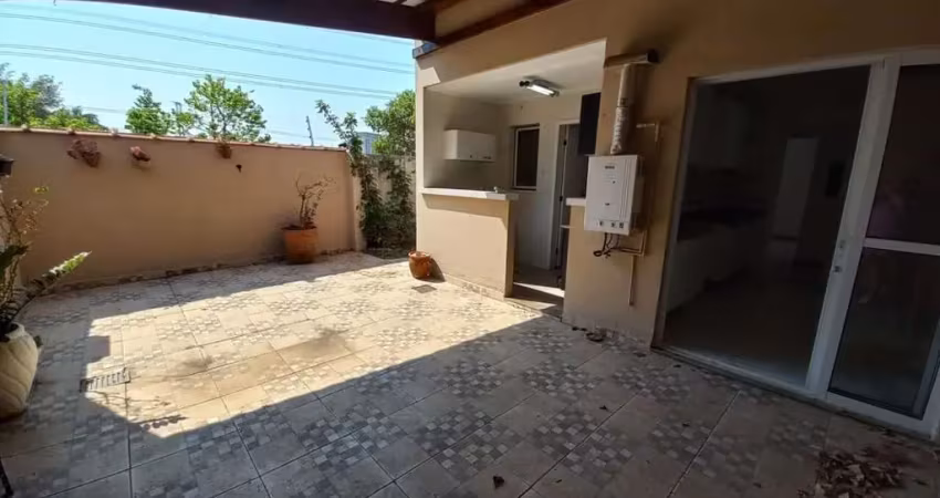 CASA em condomínio 155m² Vila São Francisco, 3 Quartos 1 Suíte 2 vagas FL15