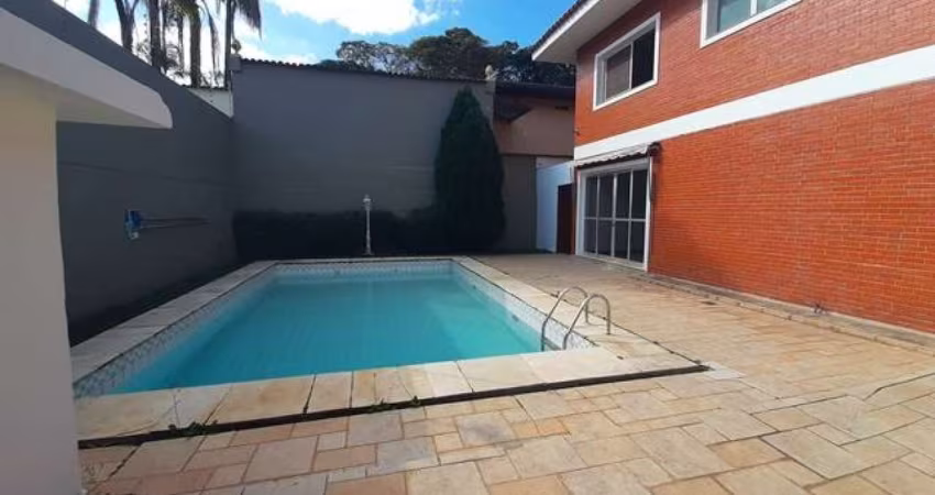 Sobrado Ótimo local, Morumbi, 06 dorms, 02 suítes, Lareira, Piscina e Churrasqueira, 7 vagas - FL22