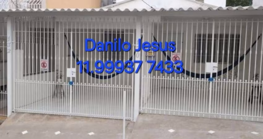 Casa térrea 2 vagas , 2 dormitórios e quintal. FL51