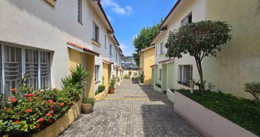 Sobrado em condomínio 2 dormitórios FL14