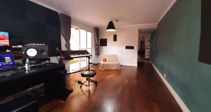 CASA COM OTIMA LOCALIZACAO 130M² 3 QUARTIS 2 VAGAS FL15