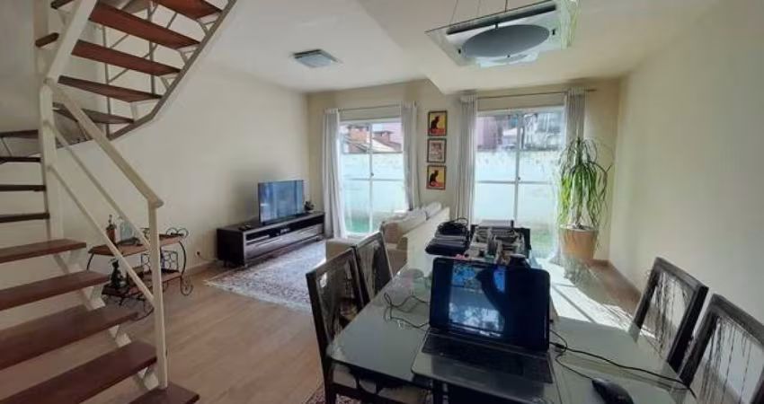 CASA no Condomínio Liberty Village 110m² 1suite 2 vagas FL15