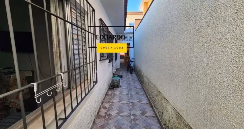 Casa totalmente terrea com edicula, 2 vagas cobertas