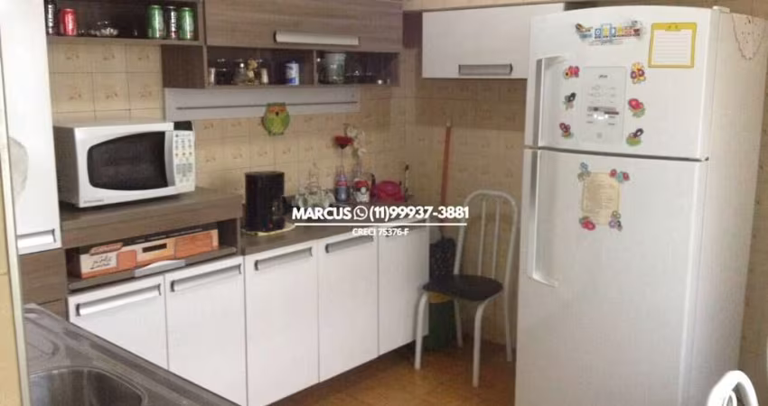 Casa terrea no Conj. Habitacional do Butantã 4 dormitorios, com 2 vagas, edicula e quintal.FL23