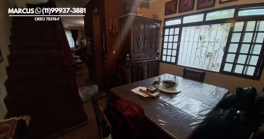 Vendo sobrado no Jd. Risso com 3 dorms. suíte e 2 vagas de garagem.FL23