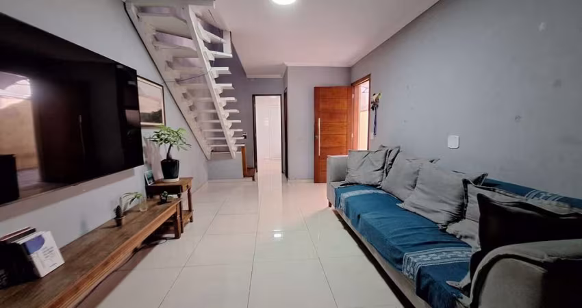 Sobrado à venda no Jardim Alvorada: Ideal para quem busca conforto e praticidade. FL12