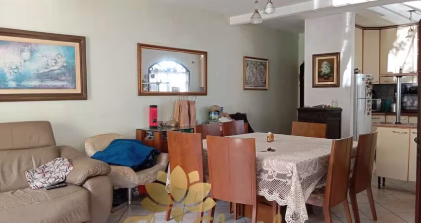 VENDA SOBRADO 130m² 04 DORMITÓRIOS, 03  BANHEIROS E DUAS VAGAS DE GARAGENS  -FL38