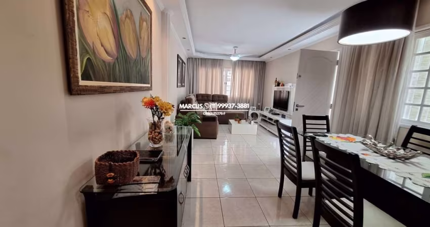 Casa no Butantã com 250 m², com 3 suites, 4 vagas de garagem. FL23