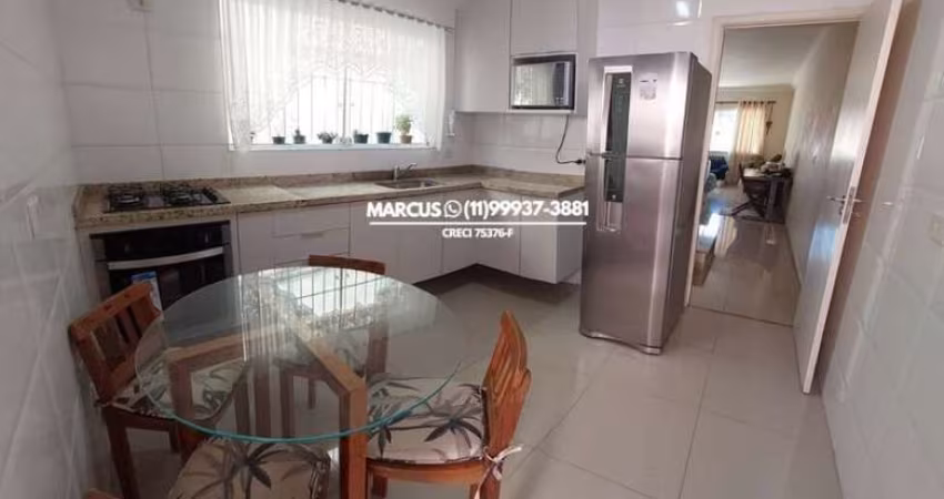 Sobrado no Butantã c/ 3 suítes, cozinha planejada, 4 vagas de garagem. FL23