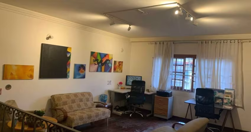 Sobrado no Butantã, 220m², 3 Quartos, Suíte e 3 Vagas - FL12