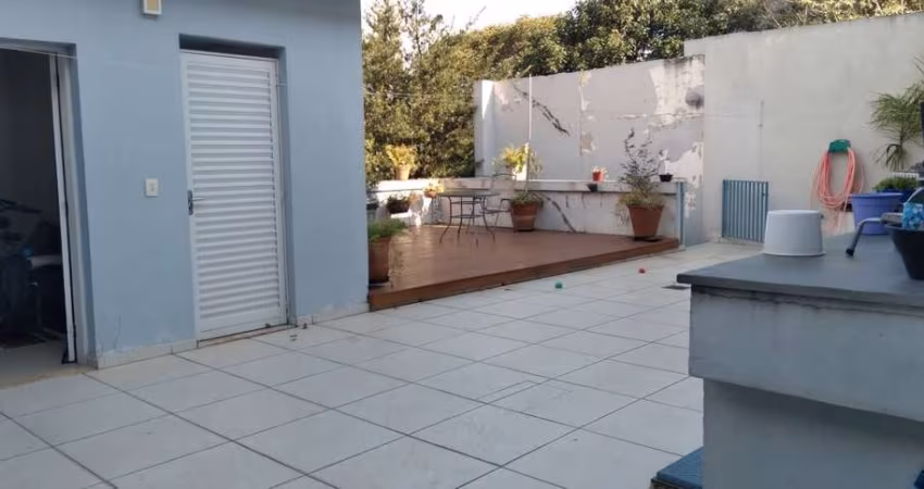 Sobrado no Butantã, 300m², com escritório e piscina - FL28