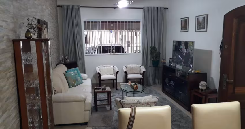 CASA com 3 Quartos à venda, 179m² - Jardim Peri-Peri FL15