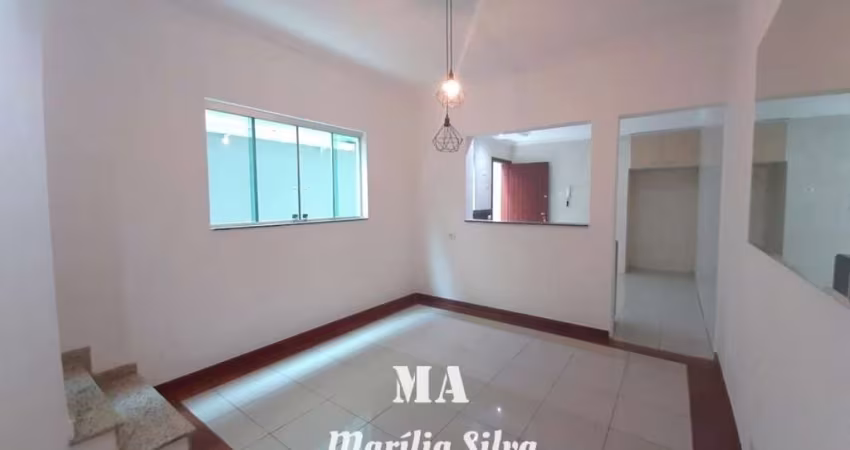 SOBRADO NO SÃO FRANCISCO - 3 DORMITORIOS (1 SUITE) COM 2 VAGAS - QUINTAL - FL47