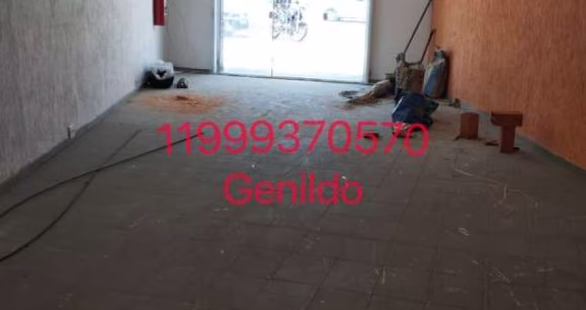 SALÃO COMERCIAL COM 2 VAGAS 2  BANHEIRO COPA EM FRENTE AO SPANI PRÓXIMO DO SHOPPING  RAPOSO  FL55