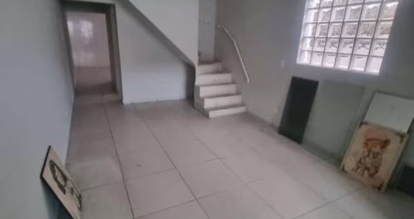Sobrado 2 dormitórios,, 1 vaga FL35