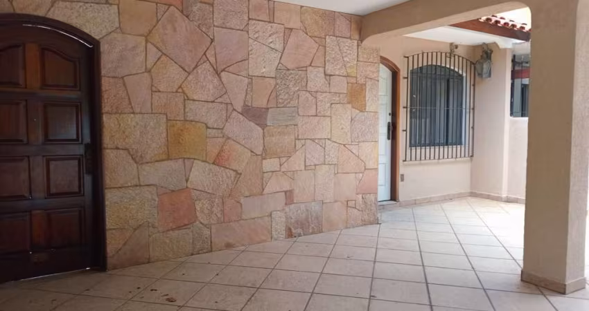 Casa Térrea no Butantã com 160m² e Edícula, FL28