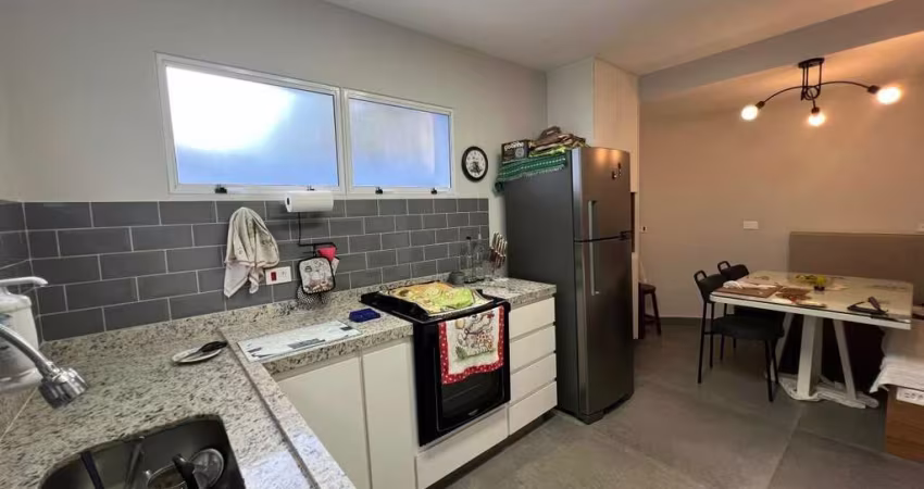 Sobrado no Jardim Bonfiglioli com 3 Quartos e 2 Banheiros - FL43