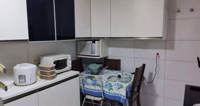Casa a venda 250m² 04 dormitórios uma vaga de garagem  ótimo para investir  fl38