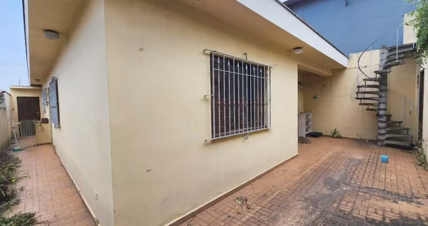 VENDA CASA TÉRREA  180m² 03 QUARTOS 03 VAGAS DE GARAGENS FL38