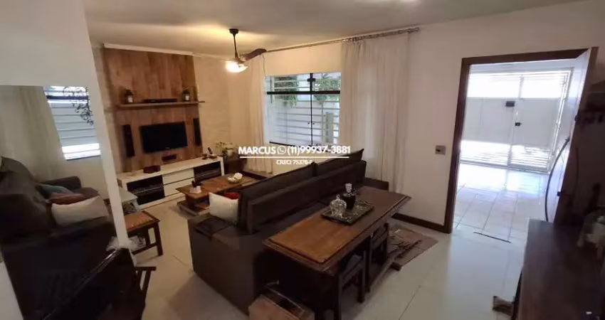 Casa no Butantã Jd. Ester com 3 quartos, 1 suíte, 2 vagas, terraço. FL23