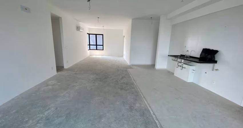 Apartamento 183m2 no São Francisco 4 Quartos 2 suítes 4 vagas . FL13