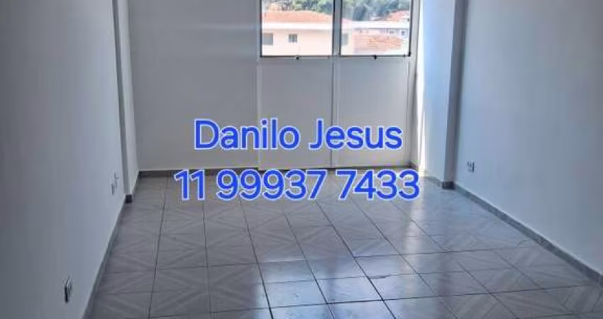 Apartamento com 3 dormitórios, 2 banheiros e 1 vaga