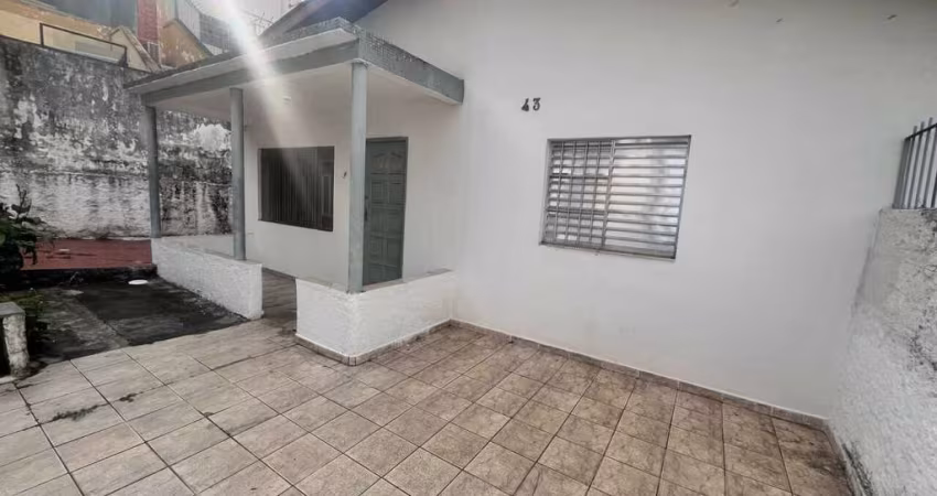 CASA TÉRREA COM 3 QUARTOS QUINTAL ACEITA PET  PROX. USP FL48