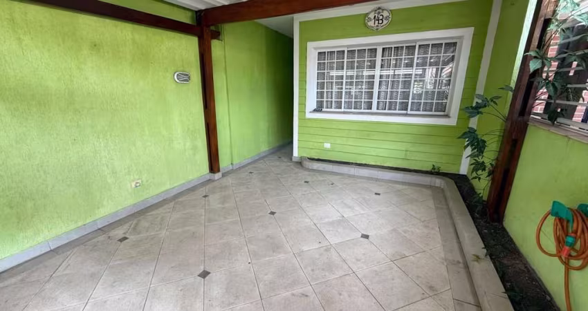 Sobrado Butantã. 3 dormitórios, 3 banheiros, com quintal . Fl58