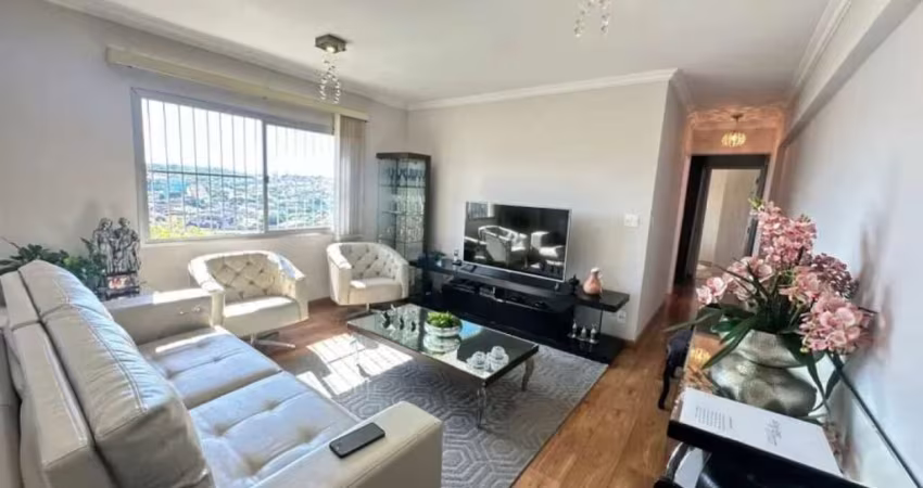 Apartamento com 3 Quartos e 2 banheiros à Venda, 85m² por R$ 390.000 - FL15