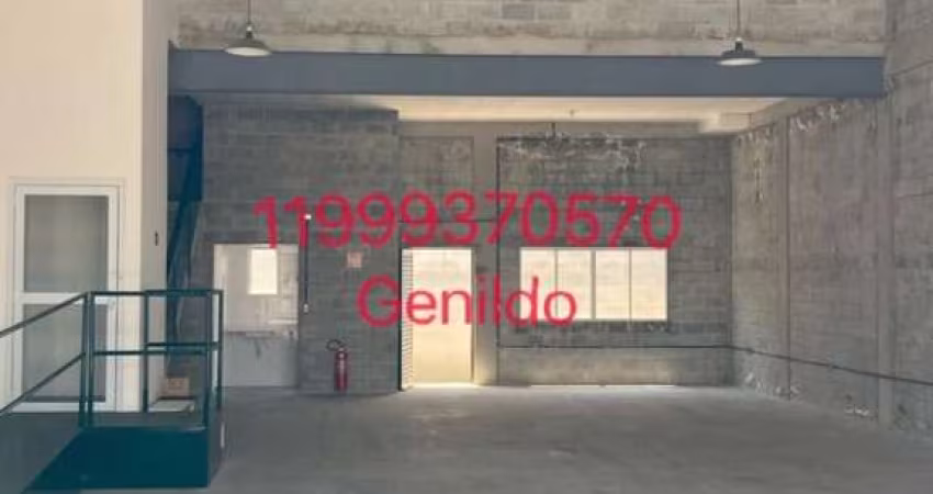 GALPÃO COM 300M2 COM 4 VAGAS 3 BANHEIROS  PORTÃO ELETRÔNICO FL55