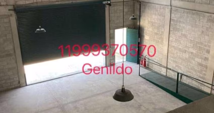 GALPÃO COM 300M2 COM 4 VAGAS 3 BANHEIROS  PORTÃO ELETRÔNICO FL55