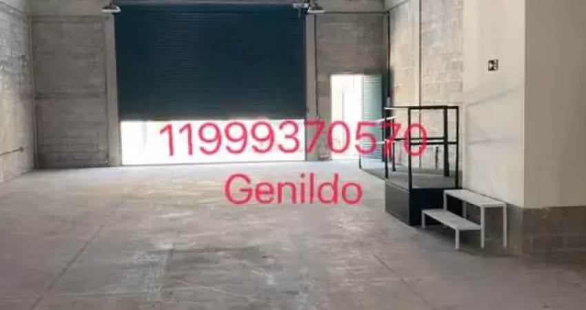 Galpão com 300m2 com 4 vagas 3 banheiros  portão eletrônico fl55