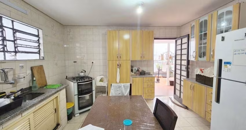 # VENDA NO BUTANTA CASA ISOLADA COM 250m² de TERRENO - 3 DORMITORIOS COM 5 VAGAS - FL38
