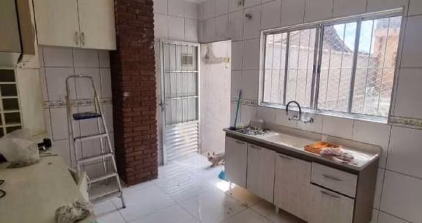Casa 1 quarto, sala, cozinha - FL35