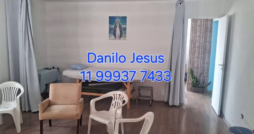 Sala comercial com refeitório e banheiro.  FL51