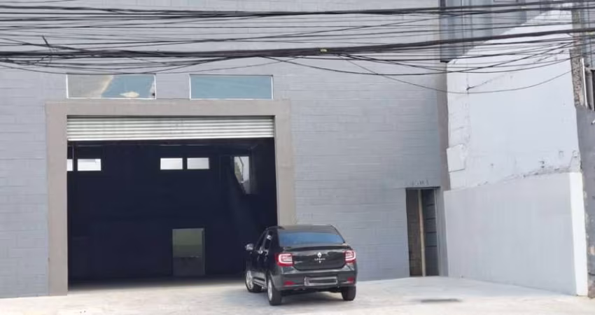 GALPÃO COM 300 M2 PE DIREITO DE 7 M FL26