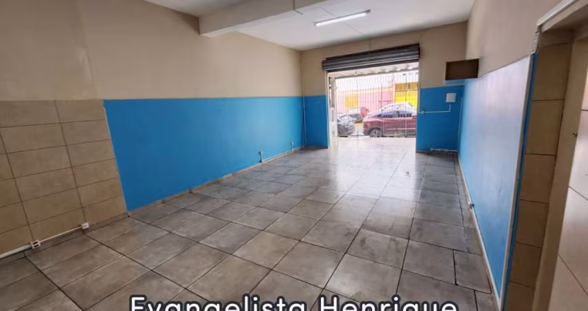 Salão para alugar na vila Antônio. FL46