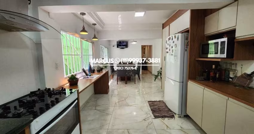 Casa no Butantã com 3 quartos, sendo 1 suíte, 2 vagas de garagem. FL23