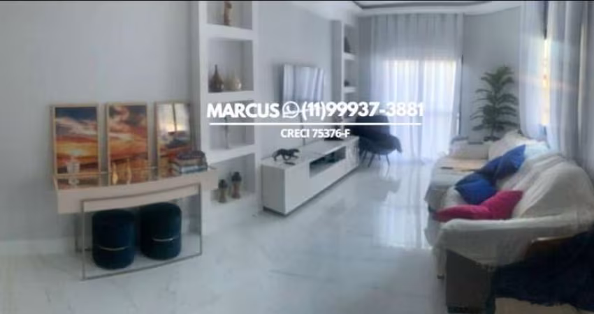 OPORTUNIDADE! Casa Ampla na Granja Viana c/ 3 quartos, 1 suíte, Área Gourmet, 4 Vagas. FL23