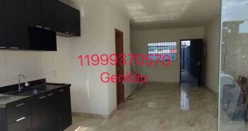 CASA 2 QUARTOS 2 SUITES COM SACADA  2 VAGAS  QUINTAL A 10 MINUTO DO METRO  PRÓXIMO  DA USP FL55