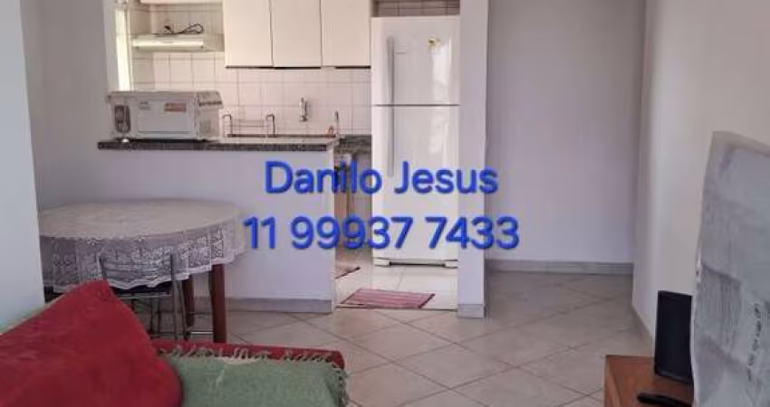 Apartamento com 3 dormitórios, 1 vaga de garagem. FL51