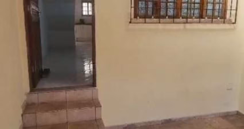 Casa 2 quartos, 1 vaga - FL35
