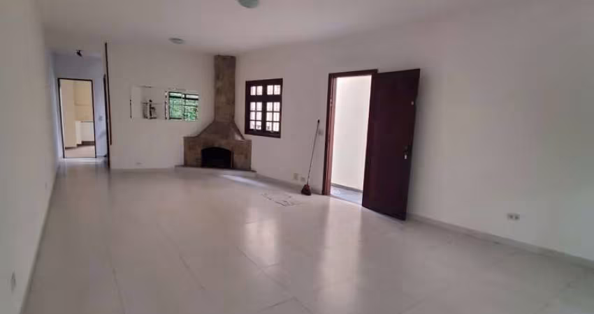 Sobrado 3 quartos 1 suíte 4 vagas com 250m2 no Butantã