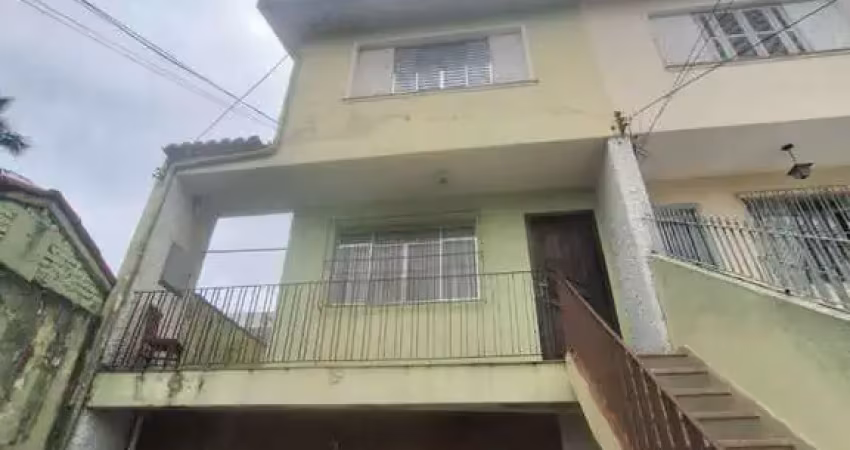 SOBRADO COM 3 DORMITORIOS FL26